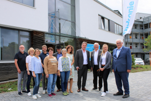 Bild 2: Sozialminister Manne Lucha zu Besuch in der Diakonie Remchingen
