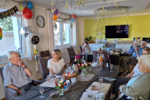 90. Geburtstag im Kreise der Bewohner im Haus Welschental_Hr. Pletowski