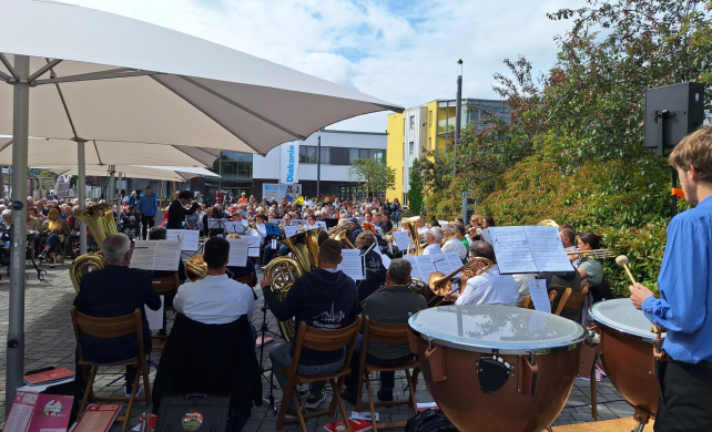 Blick auf die Gottesdienstbesucher
