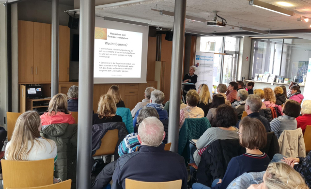 20230404_Diakoniestation Vortrag DEMENZKNIGGE