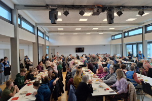 20260125_zum Start am Sonntag volles Haus bei der Vesperkirche