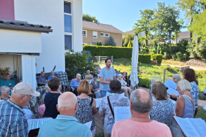 20260728_Chor mit Blick auf Bewohner